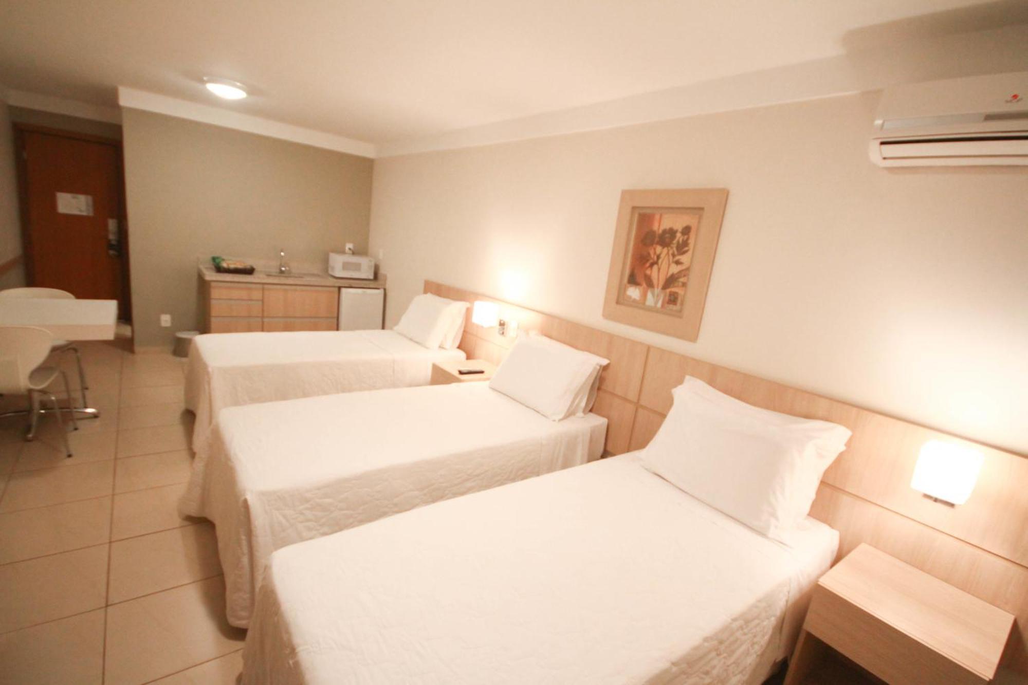 Gales Park Hotel Dourados Zimmer foto